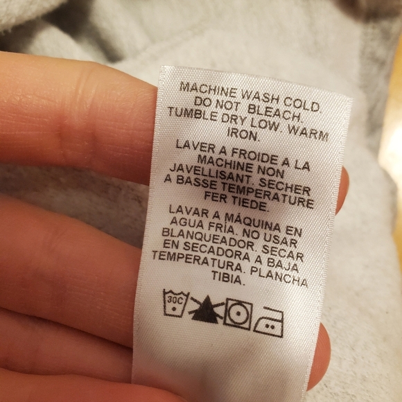 Velvet by Graham & Spencer open front cardigan. Light heathered grey. Size M. - Picture 5 of 11